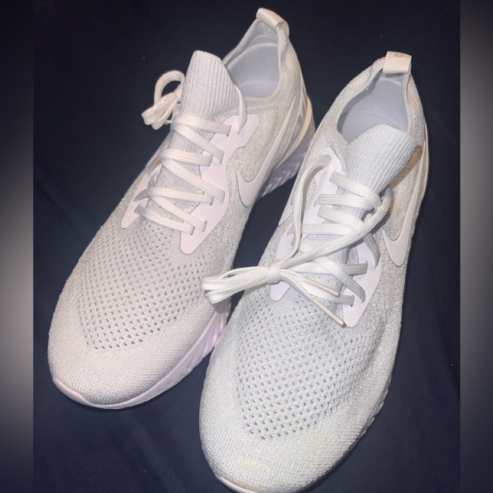 Nike Epic React Flyknit 2 triple white